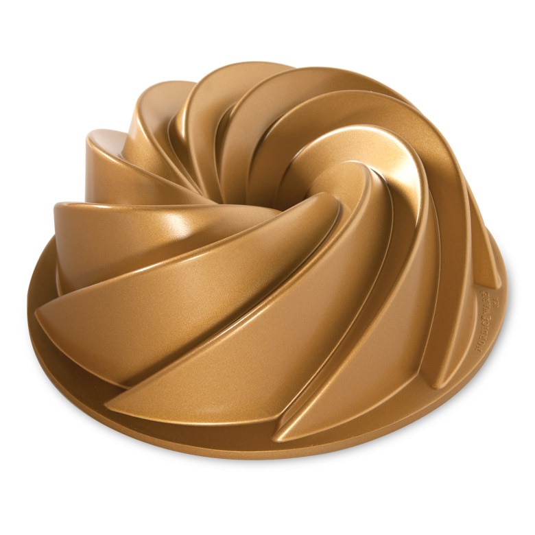 Visit Heritage Bundt® Pan