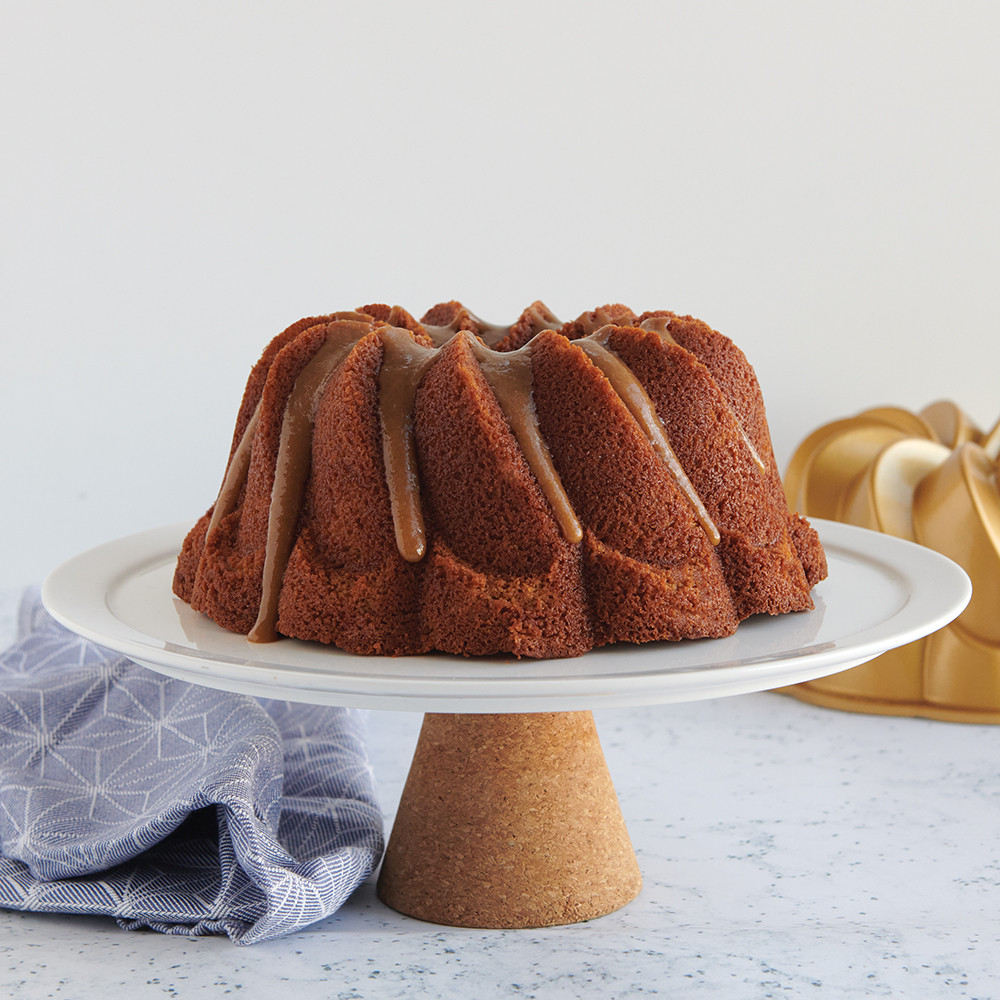 Pirouette Bundt® Pan view 2